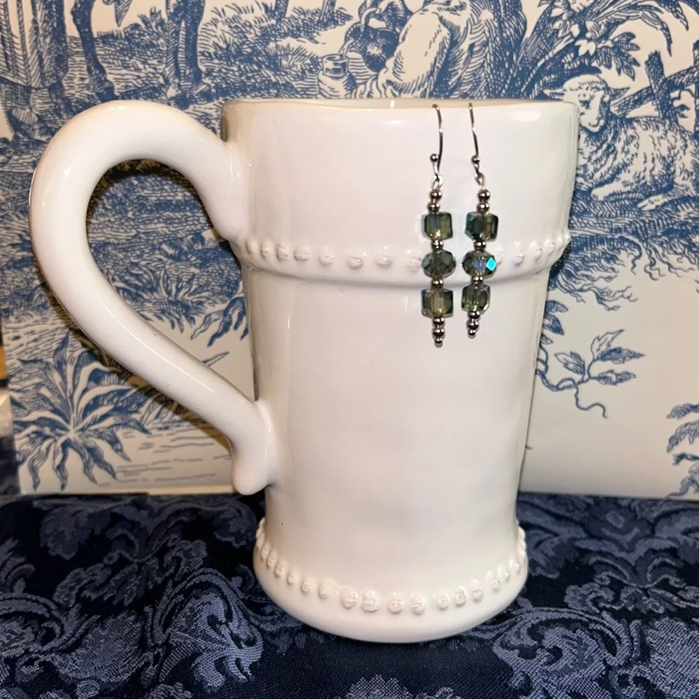 Handmade 💚Aqua Green Faceted Rondelle Earrings - Picture 2 of 6